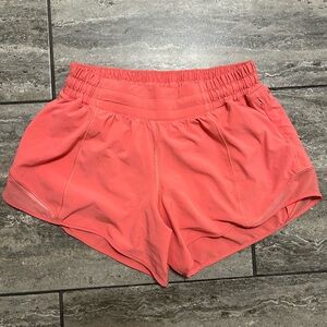 Lululemon Hotty Hot Low Rise Short 4”